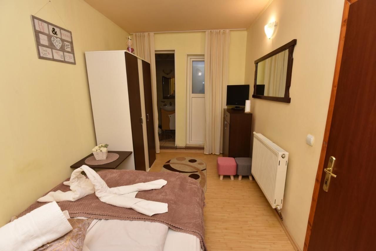 Гостевой дом CASA TUDOR Буштени